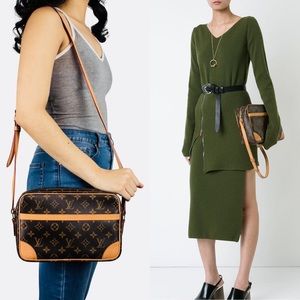 🌻 Louis Vuitton Trocadero 30